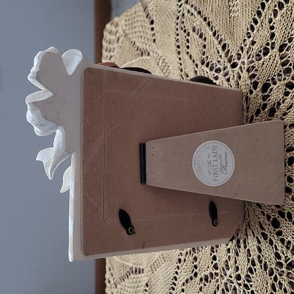 First Lady frame - Picture 3 of 3